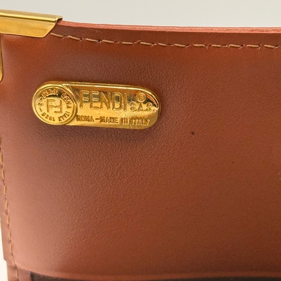 Vintage Fendi Wallet - Picture 11 of 15